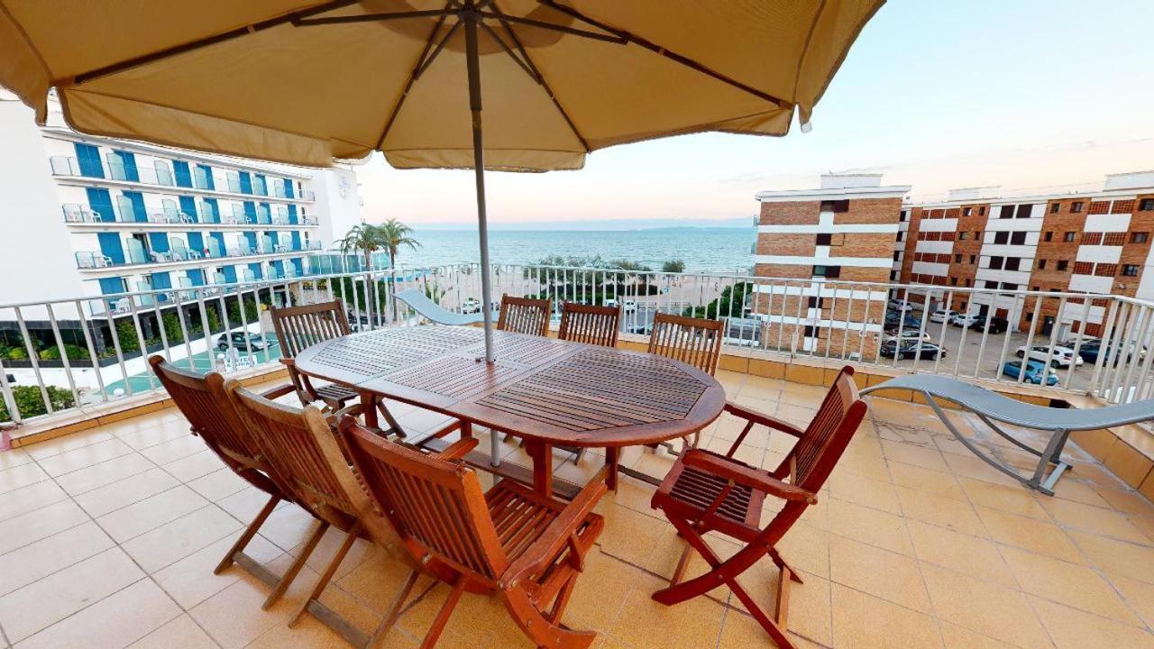 Atico Con Vista Mar. 50 M De La Playa - Casa Nova 13 Roses Exterior foto