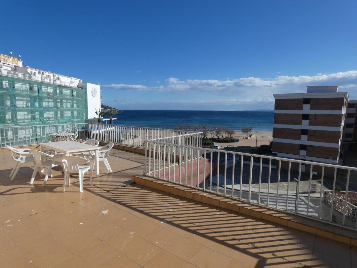 Atico Con Vista Mar. 50 M De La Playa - Casa Nova 13 Roses Exterior foto